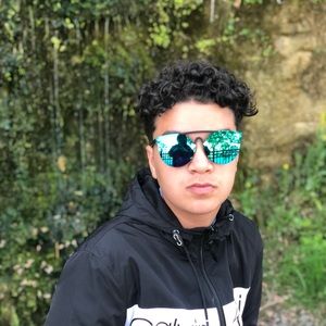 Meet your Posher, Youssef